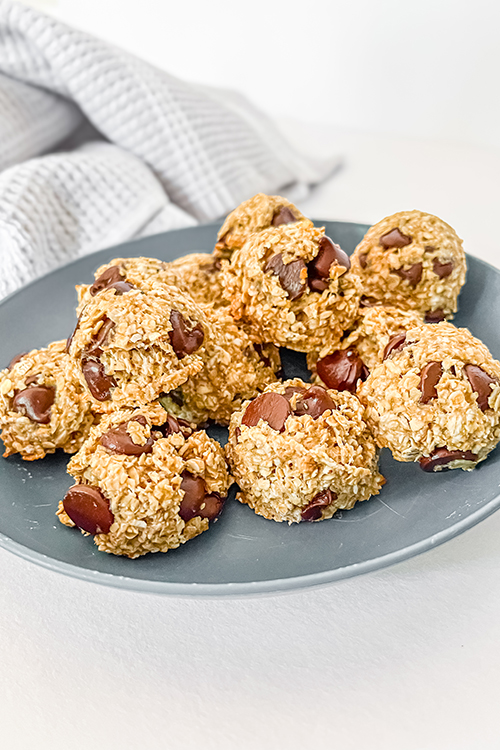 no sugar added oatmeal cookies on a plate