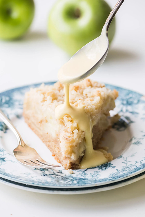 Traditional Irish Apple Cake