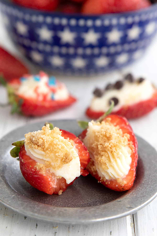 cheesecake stuffed strawberries keto friendly